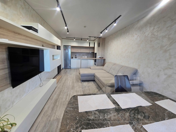 Тристаен апартамент в к.к. Златни пясъци - 104 кв.м за 2116 €/кв.м - Снимка #1