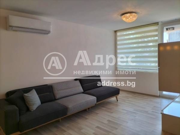 Дава се под наем Двустаен апартамент в Бургас, Възраждане - 67 кв.м за 459 € - Снимка #1