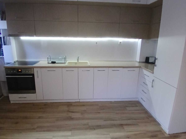 Дава се под наем Двустаен апартамент в Варна, Център - 65 кв.м за 500 € - Снимка #1