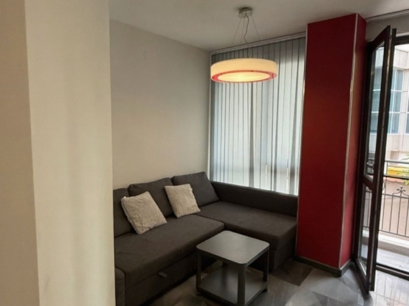 Дава се под наем Двустаен апартамент в Пловдив, Кършияка - 69 кв.м за 459 € - Снимка #1