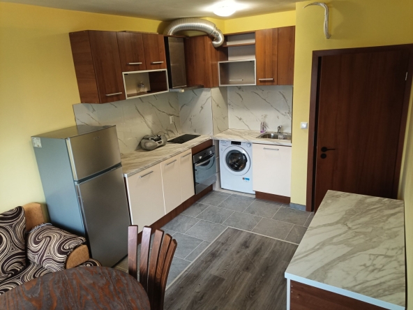 Дава се под наем Двустаен апартамент в Варна, Военна болница - 62 кв.м за 423.3 € - Снимка #1