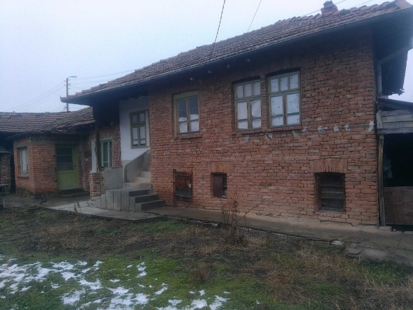 Къща в с. Копривец, Област Русе - 125 кв.м за 55 €/кв.м - Снимка #1