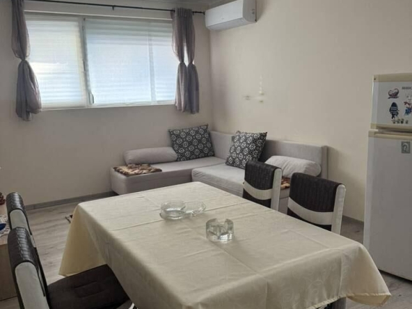 Дава се под наем Двустаен апартамент в Бургас, Лазур - 60 кв.м за 510 € - Снимка #1