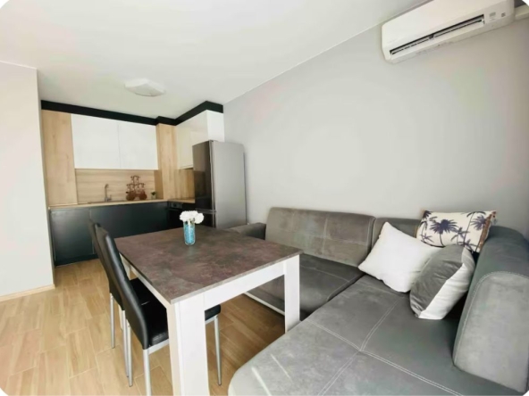 Дава се под наем Двустаен апартамент в Варна, Победа - 65 кв.м за 598.23 € - Снимка #1