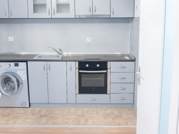 Дава се под наем Двустаен апартамент в Пловдив, Кючук Париж - 57 кв.м за 357 € - Снимка #1