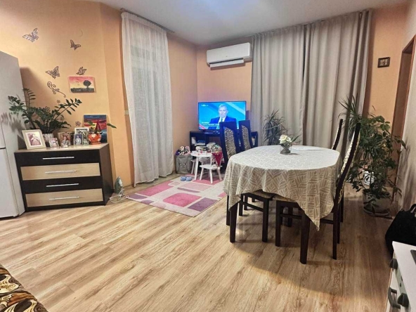 Дава се под наем Двустаен апартамент в Варна, Възраждане 1 - 67 кв.м за 504.9 € - Снимка #1