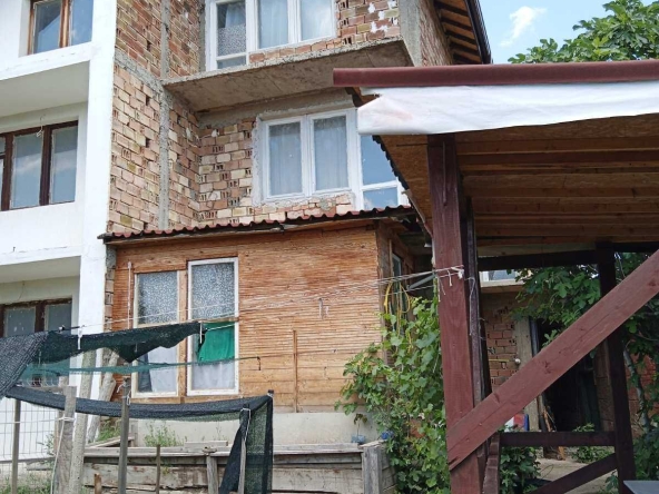 Къща в Стара Загора, Център - 180 кв.м за 198 €/кв.м - Снимка #1