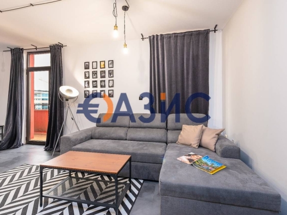 Двустаен апартамент в к.к. Слънчев бряг - 76 кв.м за 1204 €/кв.м - Снимка #1