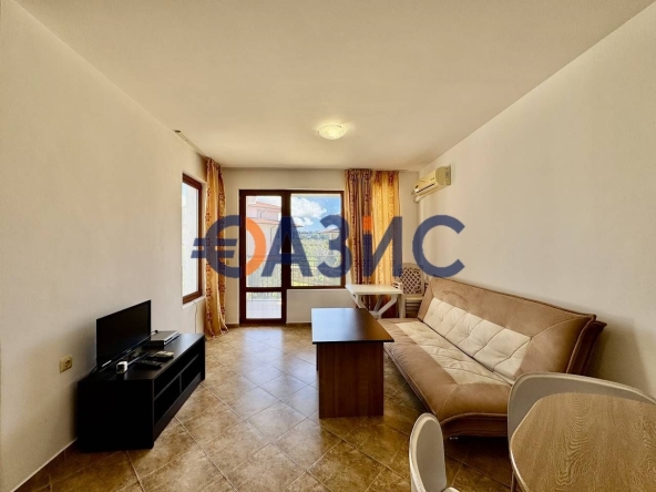 Двустаен апартамент в с. Кошарица, Област Бургас - 67 кв.м за 923 €/кв.м - Снимка #1