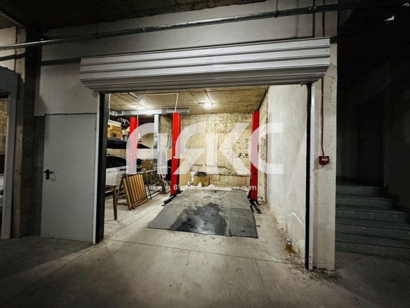 Дава се под наем Гараж / Паркомясто в София, Красно село - 28 кв.м за 255 € - Снимка #1