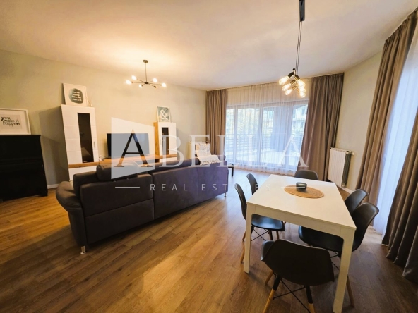 Дава се под наем Тристаен апартамент в София, Изток - 150 кв.м за 1500 € - Снимка #1