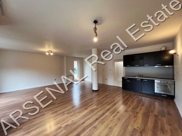 Тристаен апартамент в София, Център - 124 кв.м за 3428 €/кв.м - Снимка #1