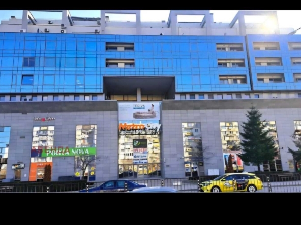 Дава се под наем Офис в София, Малинова долина - 306 кв.м за 1400 € - Снимка #1