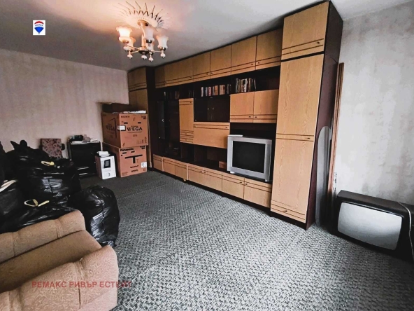 Тристаен апартамент в Русе, Централен южен район - 104 кв.м за 1086 €/кв.м - Снимка #1