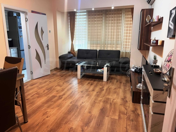 Четиристаен апартамент в Поморие - 90 кв.м за 1778 €/кв.м - Снимка #1