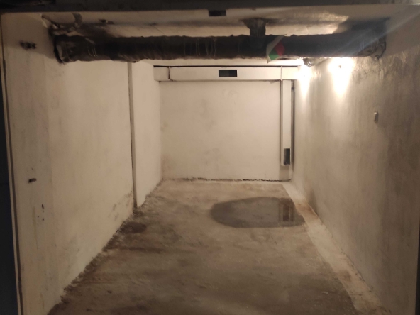 Дава се под наем Гараж / Паркомясто в София, Гео Милев - 18 кв.м за 127.5 € - Снимка #1