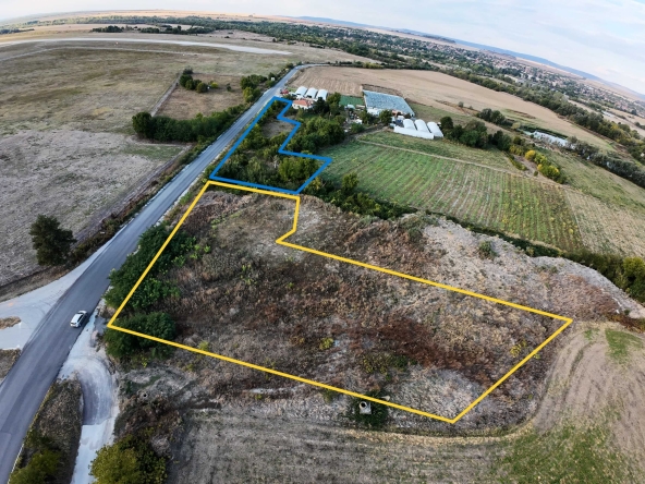 Парцел в Горна Оряховица - 10464 кв.м за 31 €/кв.м - Снимка #1