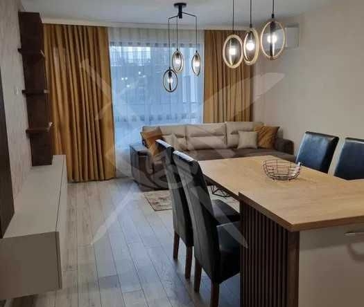 Дава се под наем Тристаен апартамент в Пловдив, Кършияка - 110 кв.м за 800 € - Снимка #1