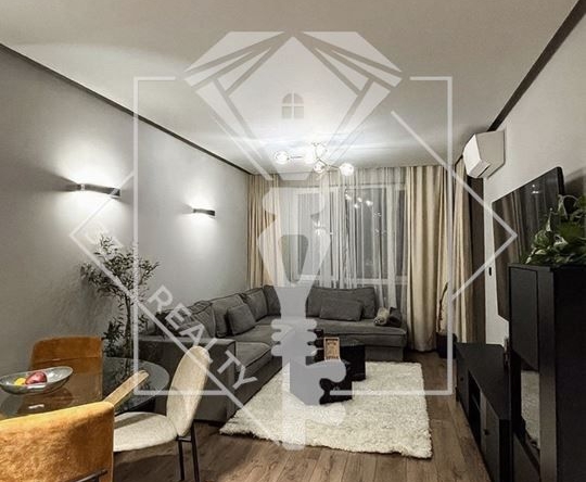 Двустаен апартамент в Пловдив, Тракия - 75 кв.м за 2587 €/кв.м - Снимка #1