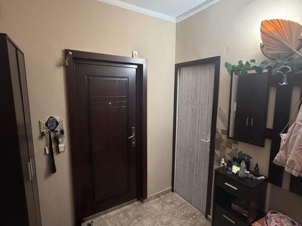 Тристаен апартамент в Ловеч, Червен бряг - 78 кв.м за 1177 €/кв.м - Снимка #1