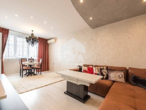 Дава се под наем Тристаен апартамент в Варна, Възраждане 1 - 78 кв.м за 650 € - Снимка #1