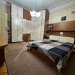 Дава се под наем Четиристаен апартамент в София, Център - 105 кв.м за 1000 € - Снимка #1