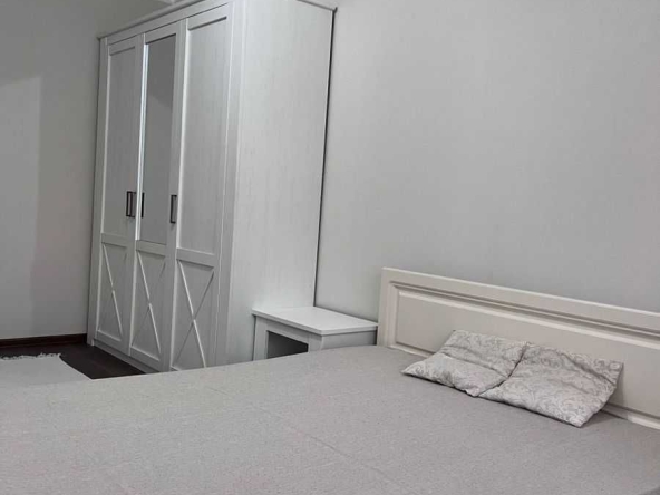 Дава се под наем Едностаен апартамент в София, Обеля 1 - 48 кв.м за 350 € - Снимка #1