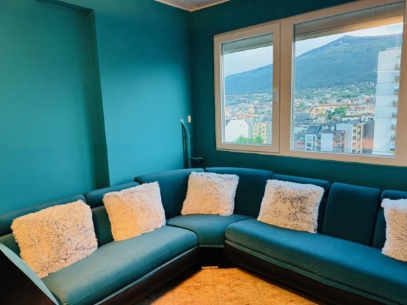 Тристаен апартамент в София, Бъкстон - 87 кв.м за 2345 €/кв.м - Снимка #1