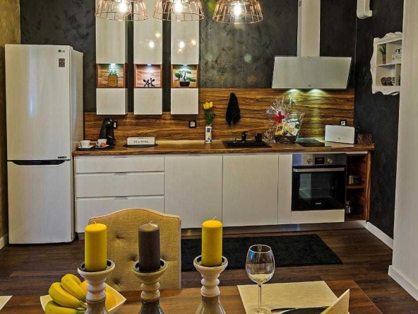 Четиристаен апартамент в Пловдив, Център - 115 кв.м за 2609 €/кв.м - Снимка #1