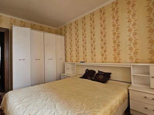 Дава се под наем Тристаен апартамент в София, Люлин 5 - 80 кв.м за 450 € - Снимка #1