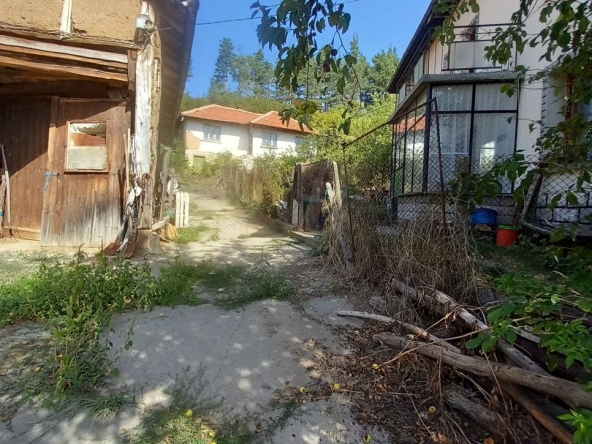 Къща в с. Крапец, Област Добрич - 90 кв.м за 1167 €/кв.м - Снимка #1