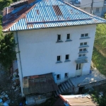 Къща в с. Момчиловци, Област Смолян - 300 кв.м за 264 €/кв.м - Снимка #1