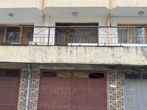 Двустаен апартамент в Свищов - 60 кв.м за 264 €/кв.м - Снимка #1