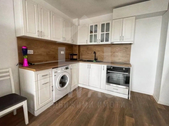 Дава се под наем Едностаен апартамент в к.к. Св.Св. Константин и Елена - 40 кв.м за 104684.64 € - Снимка #1