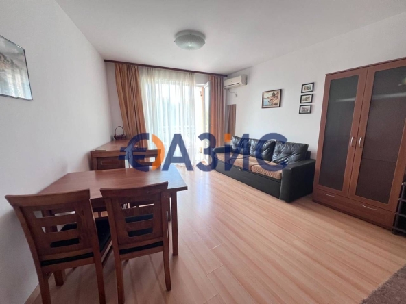 Двустаен апартамент в к.к. Слънчев бряг - 62 кв.м за 1063 €/кв.м - Снимка #1