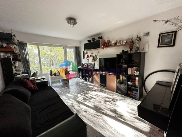 Тристаен апартамент в Варна, Цветен квартал - 75 кв.м за 1037 €/кв.м - Снимка #1