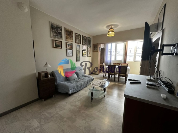 Двустаен апартамент в Варна, Център - 56 кв.м за 1702 €/кв.м - Снимка #1