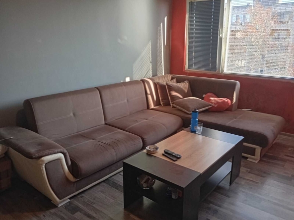 Двустаен апартамент в Лом - 70 кв.м за 510 €/кв.м - Снимка #1