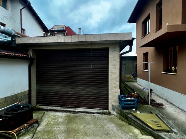 Дава се под наем Гараж / Паркомясто в София, Люлин - център - 100 кв.м за 49.47 € - Снимка #1