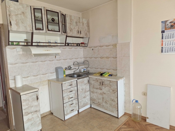 Тристаен апартамент в Габрово, Център - 65 кв.м за 1413 €/кв.м - Снимка #1