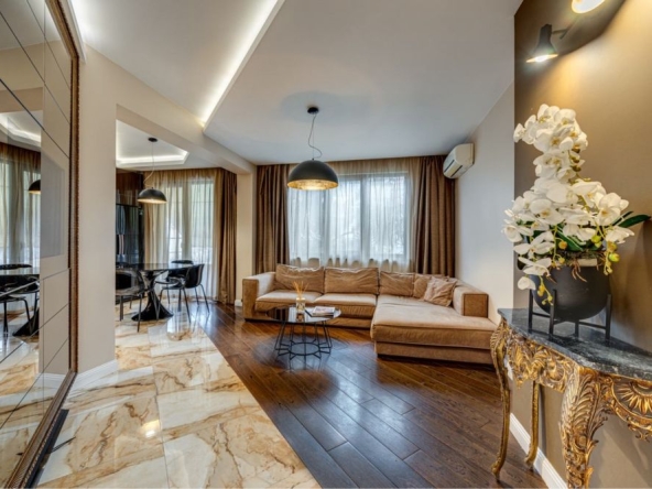 Двустаен апартамент в София, Иван Вазов - 81 кв.м за 2701 €/кв.м - Снимка #1