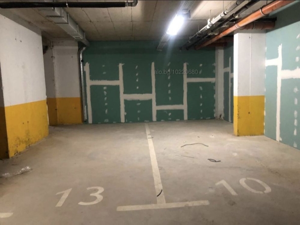 Дава се под наем Гараж / Паркомясто в Пловдив, Гагарин - 17 кв.м за 76.5 € - Снимка #1