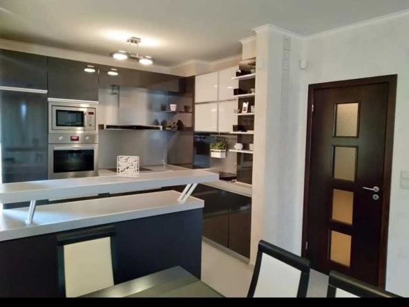 Тристаен апартамент в София, Драгалевци - 105 кв.м за 1793 €/кв.м - Снимка #1