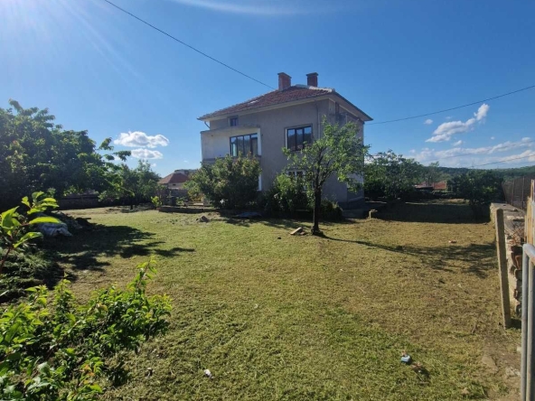 Къща в Тополовград - 150 кв.м за 187 €/кв.м - Снимка #1