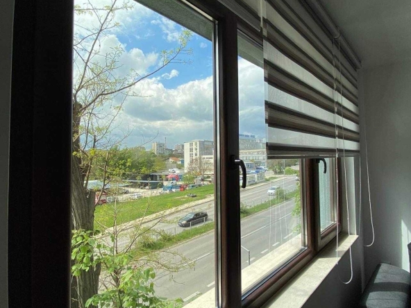 Дава се под наем Двустаен апартамент в Варна, Младост 1 - 70 кв.м за 488.58 € - Снимка #1