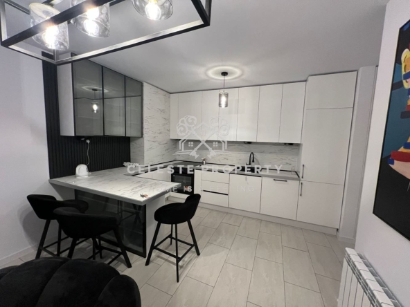 Дава се под наем Тристаен апартамент в София, Манастирски ливади - 120 кв.м за 1495.83 € - Снимка #1