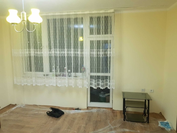 Дава се под наем Тристаен апартамент в Кърджали, Център - 65 кв.м за 228.99 € - Снимка #1