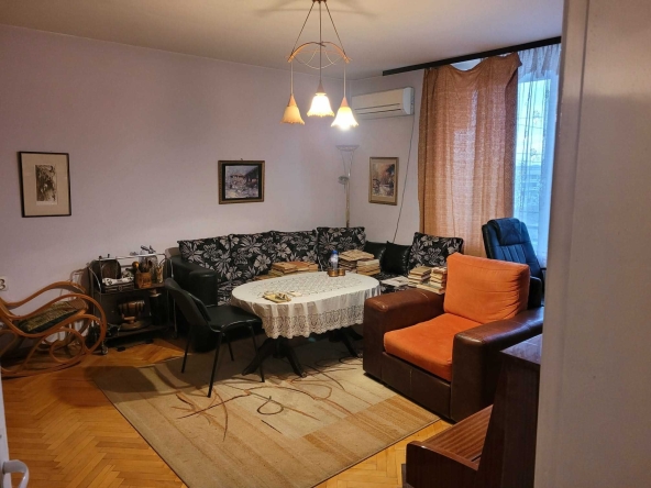 Тристаен апартамент в Пловдив, Кючук Париж - 88 кв.м за 957 €/кв.м - Снимка #1