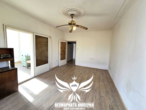 Дава се под наем Тристаен апартамент в Асеновград - 68 кв.м за 332.01 € - Снимка #1