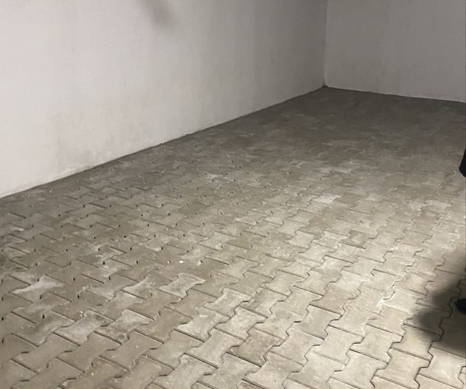 Дава се под наем Гараж / Паркомясто в Варна, Христо Ботев - 16 кв.м за 102 € - Снимка #1